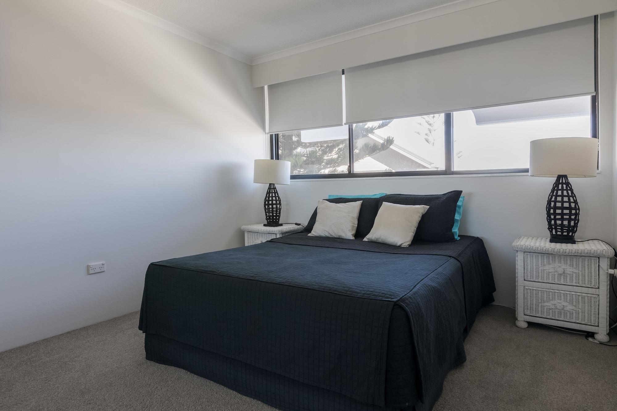 Spindrift On The Beach - Absolute Beachfront Mermaid Beach Exterior photo