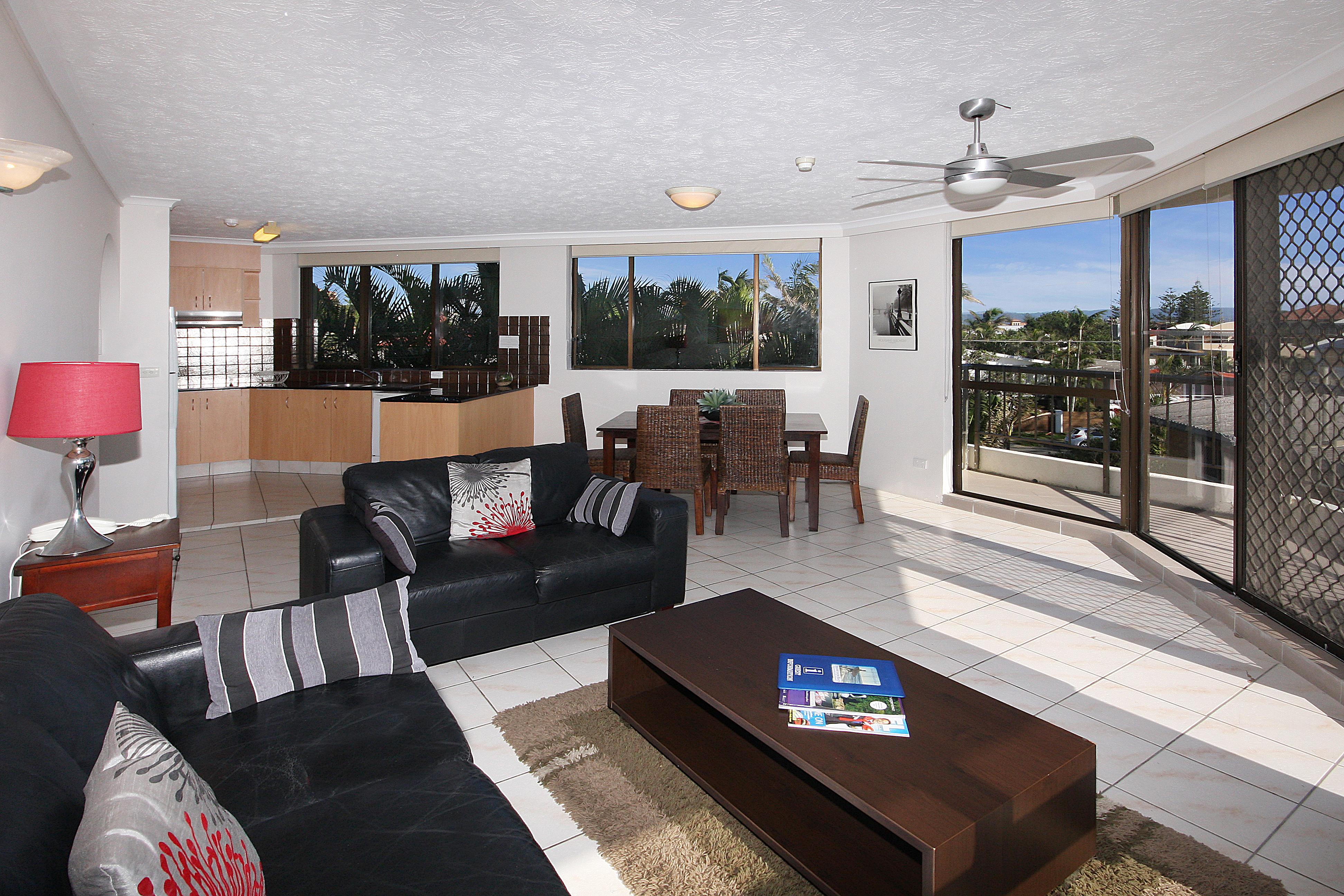 Spindrift On The Beach - Absolute Beachfront Mermaid Beach Exterior photo