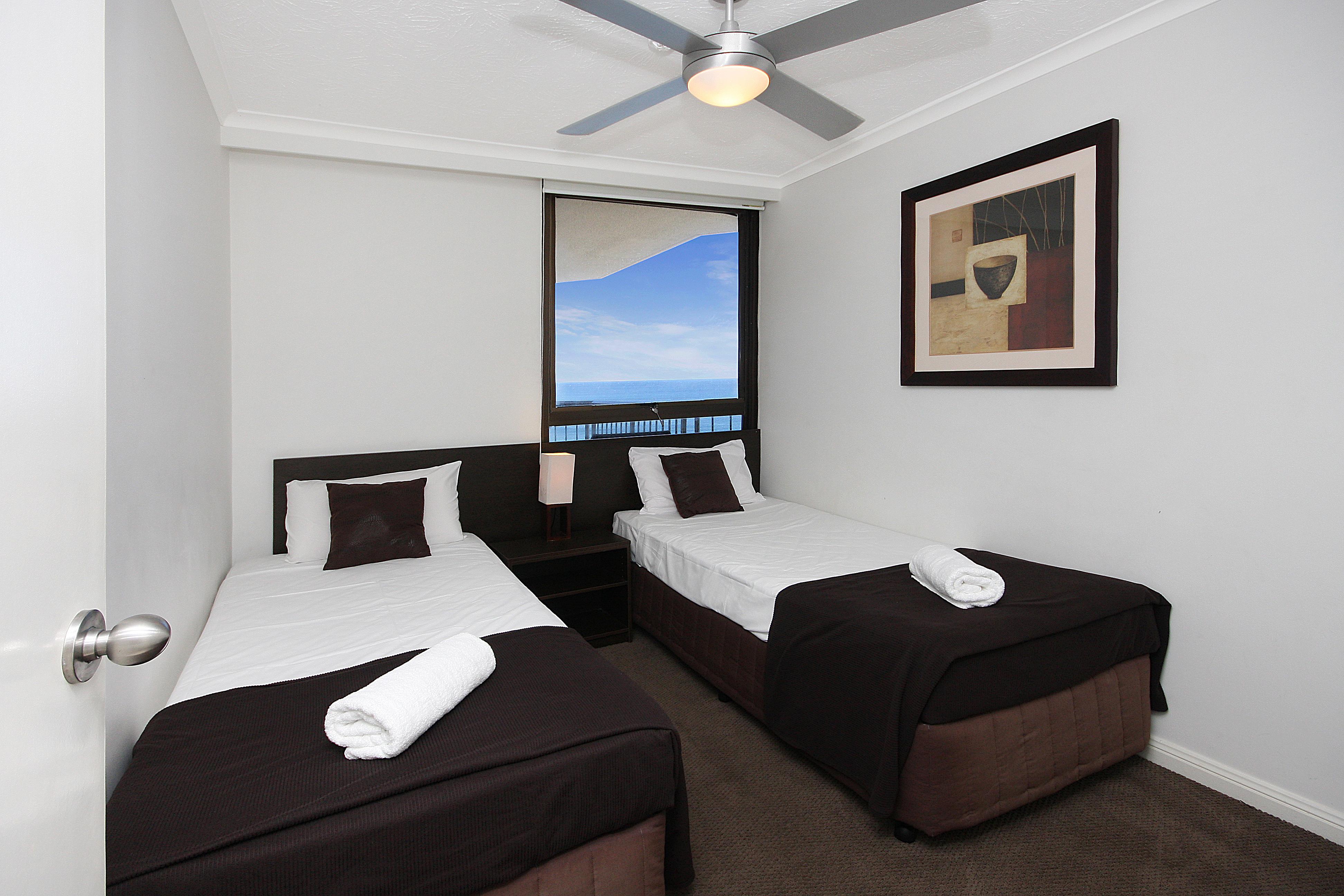 Spindrift On The Beach - Absolute Beachfront Mermaid Beach Exterior photo