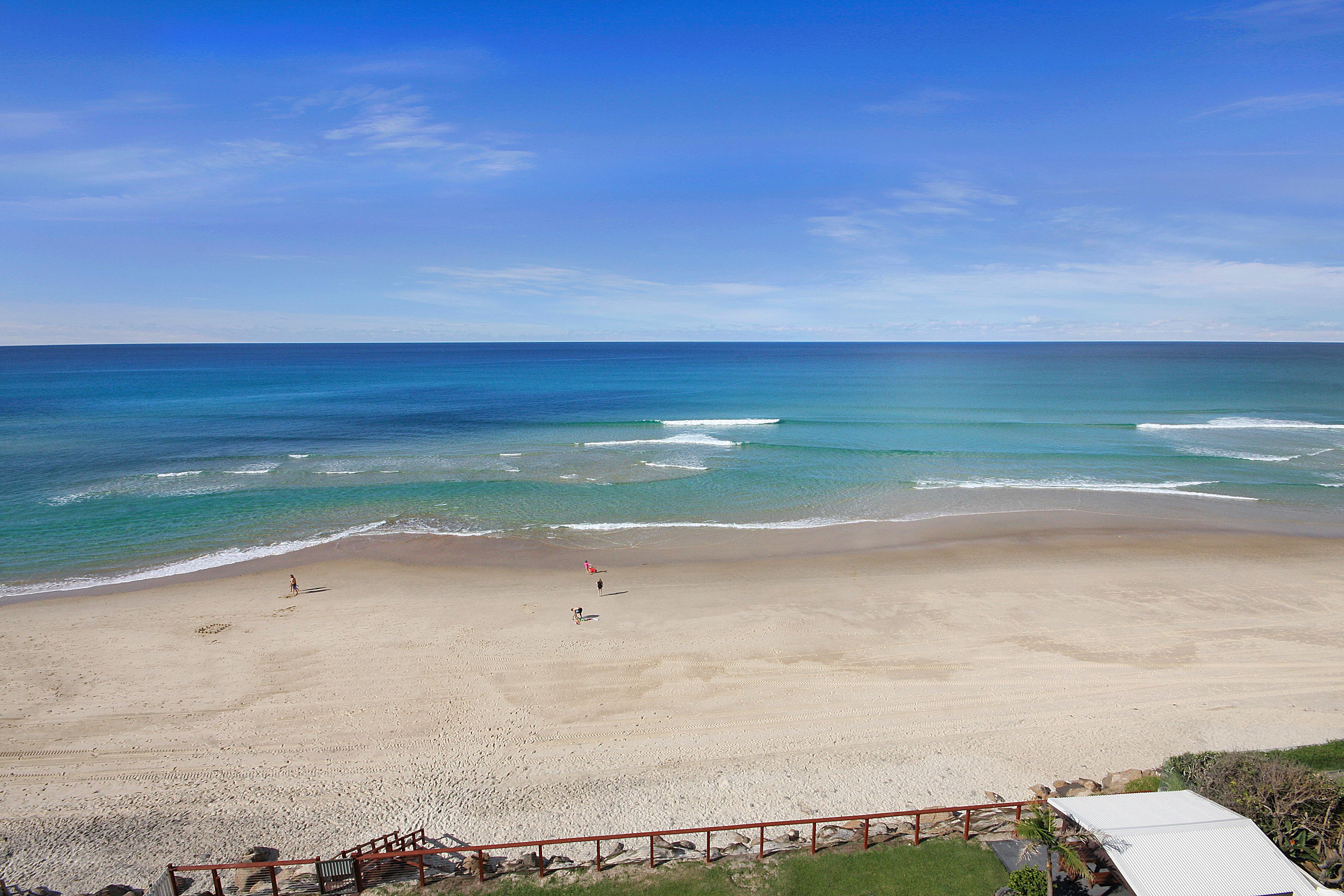 Spindrift On The Beach - Absolute Beachfront Mermaid Beach Exterior photo